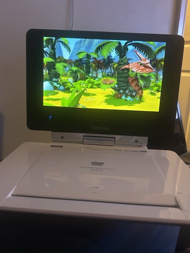 Toshiba sdp94dtwb portable - toshiba,